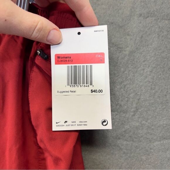 Nwt large NIKE W TEMPO LUXE running SHORT
DJ8528-613 wrestling logo - Picture 5 of 13